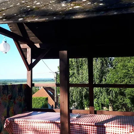 Holiday home Harsona Vendeghaz *